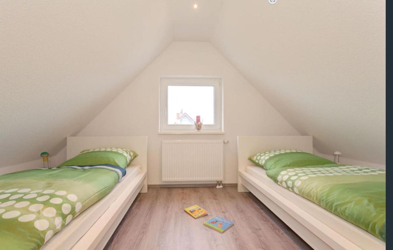 Ferienhaus Wellenreiter 지로우 외부 사진